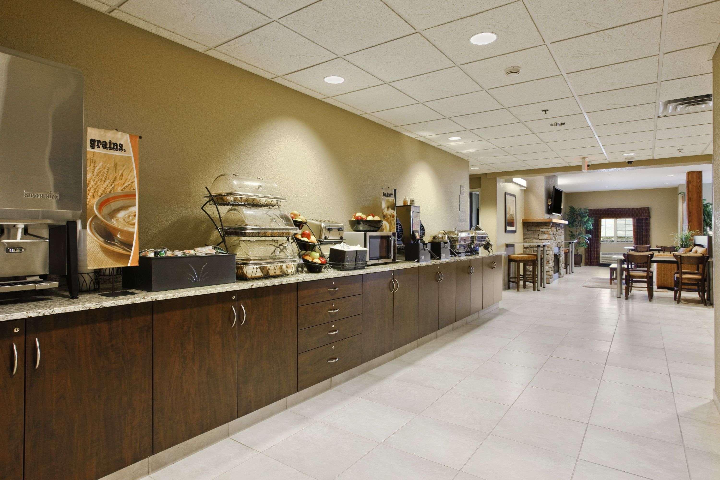 Microtel Inn & Suites By Wyndham Williston Restaurant bilde